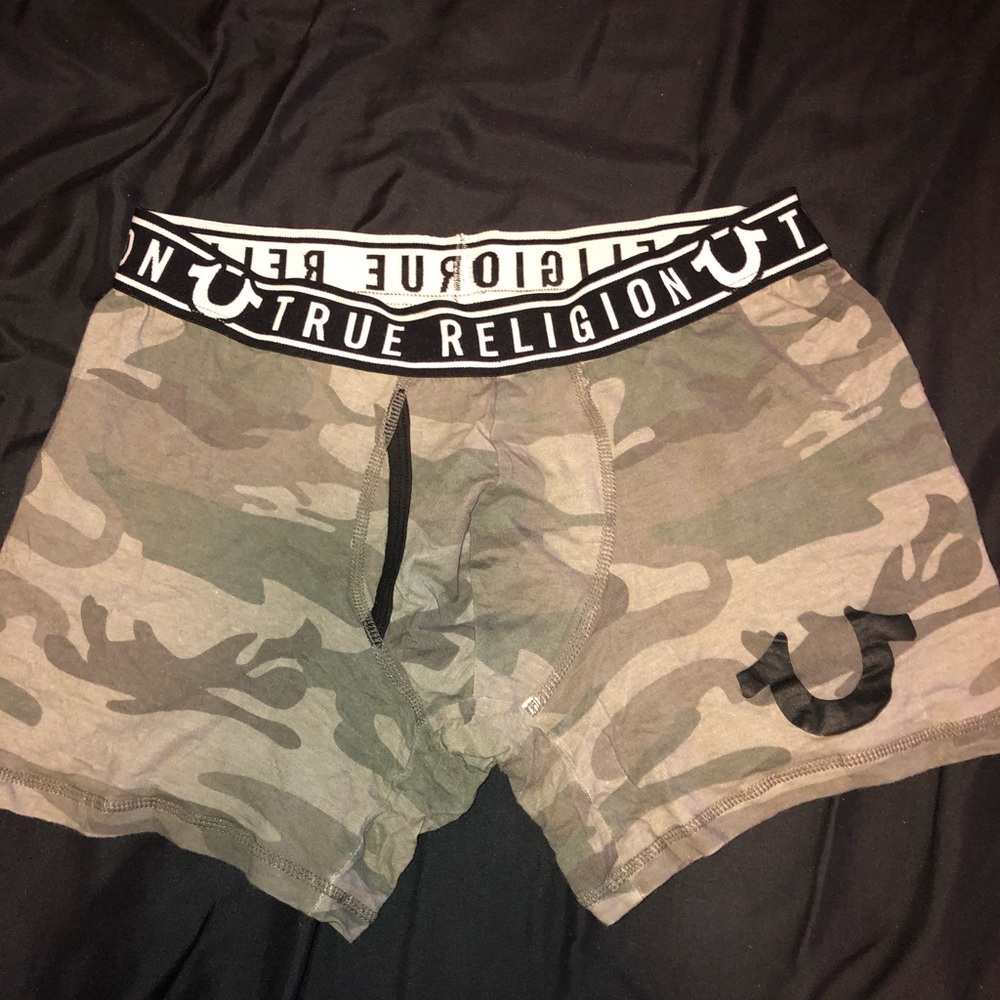 AUTHENTIC True Religion Boxers